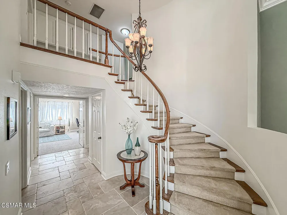 3262 Futura Thousand Oaks, CA 91362
