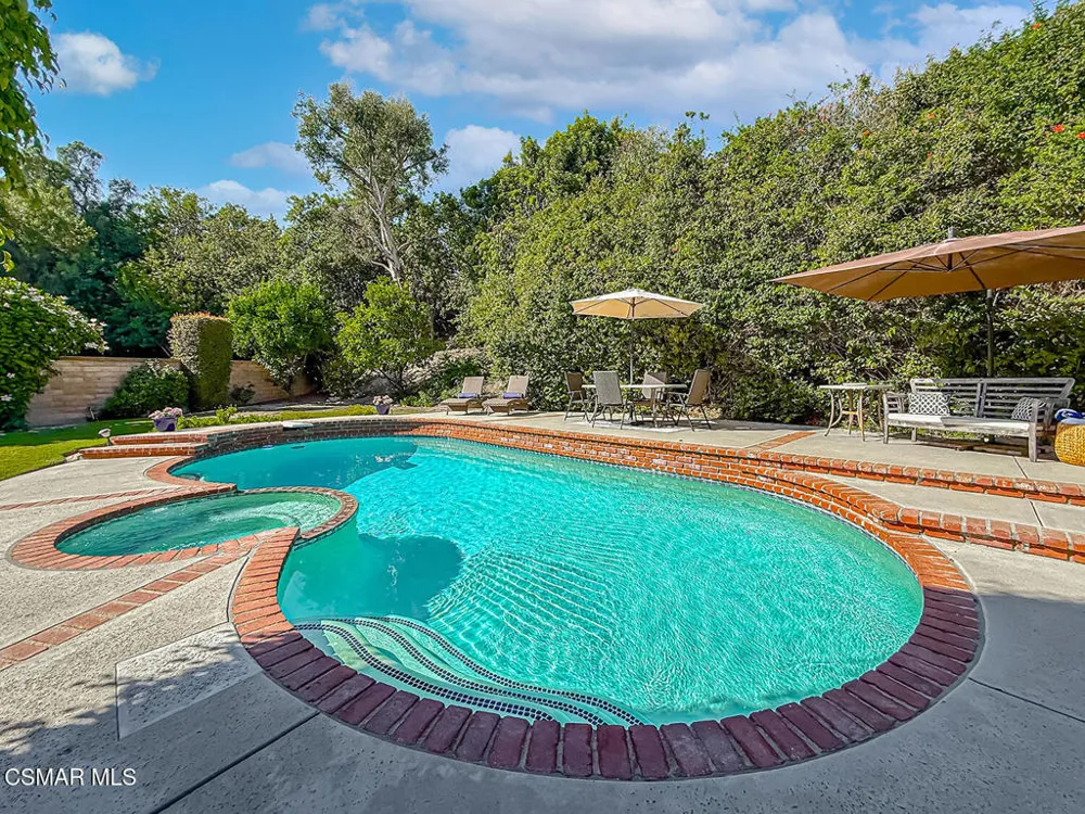 3262 Futura Thousand Oaks, CA 91362