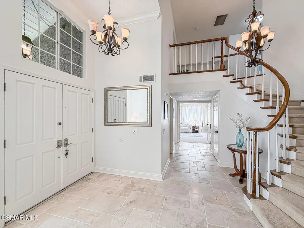 3262 Futura Thousand Oaks, CA 91362