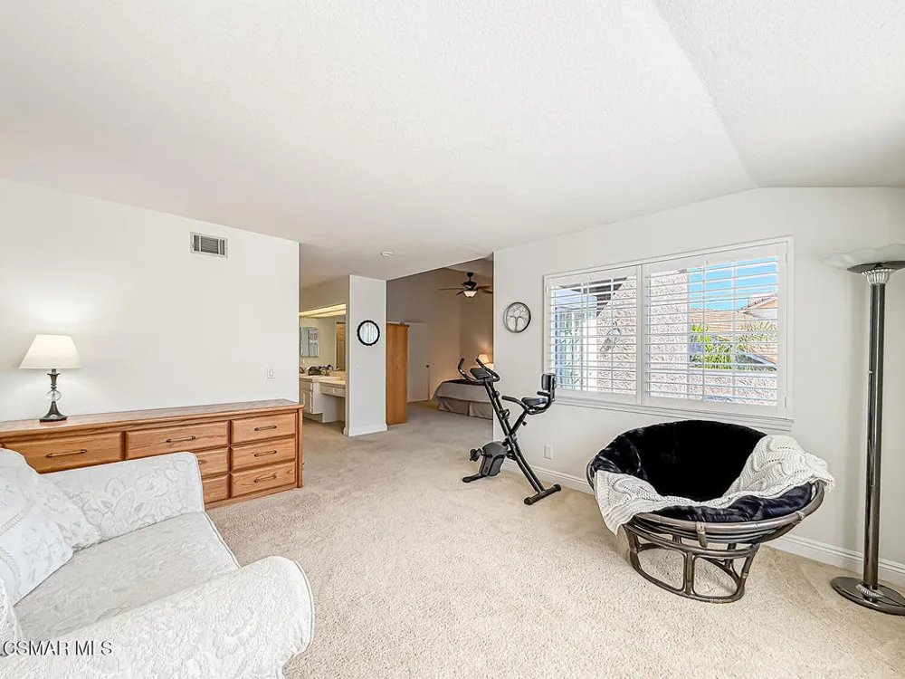 3262 Futura Thousand Oaks, CA 91362