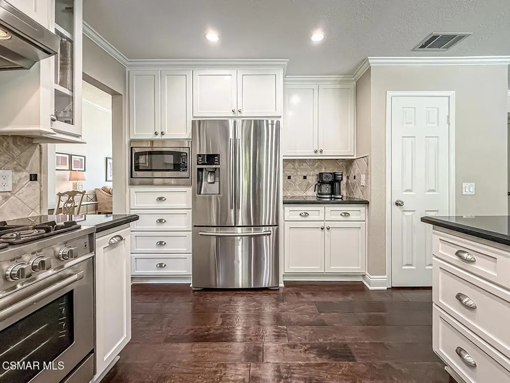 3262 Futura Thousand Oaks, CA 91362
