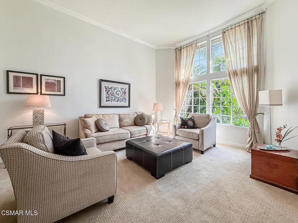 3262 Futura Thousand Oaks, CA 91362