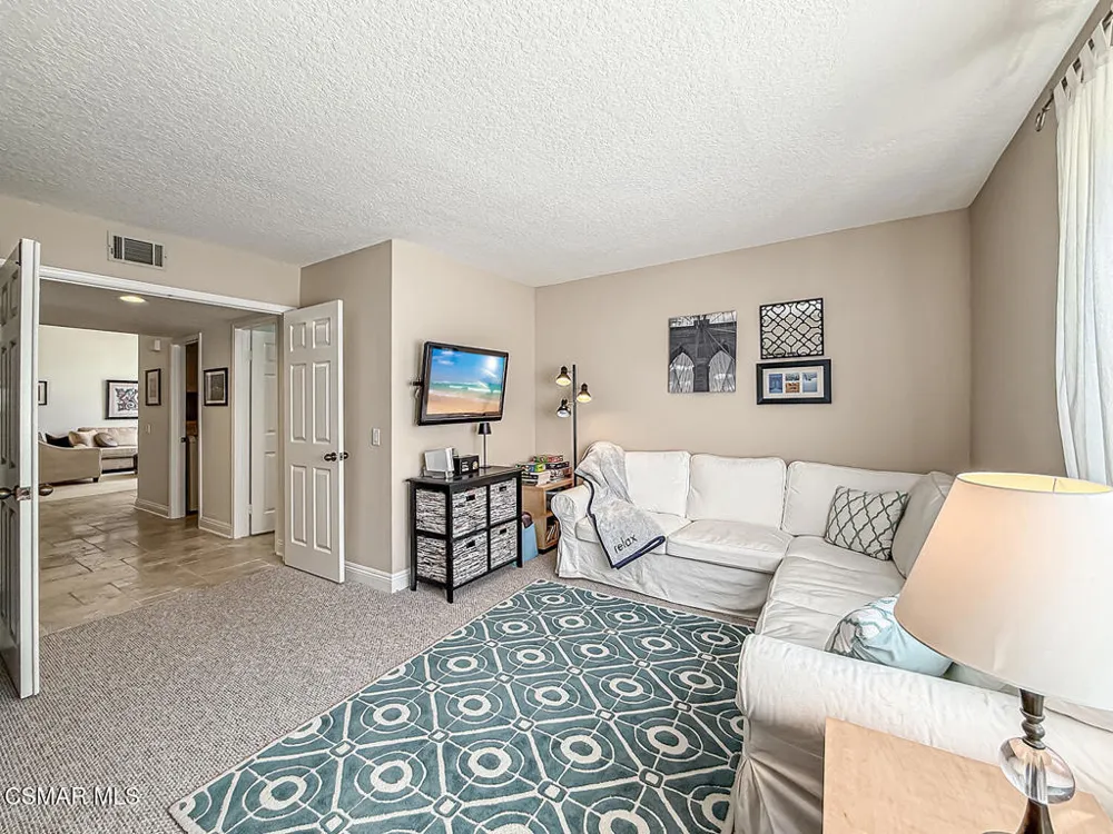3262 Futura Thousand Oaks, CA 91362
