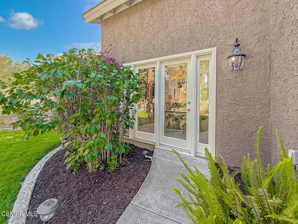 3262 Futura Thousand Oaks, CA 91362