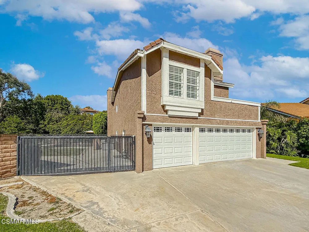 3262 Futura Thousand Oaks, CA 91362