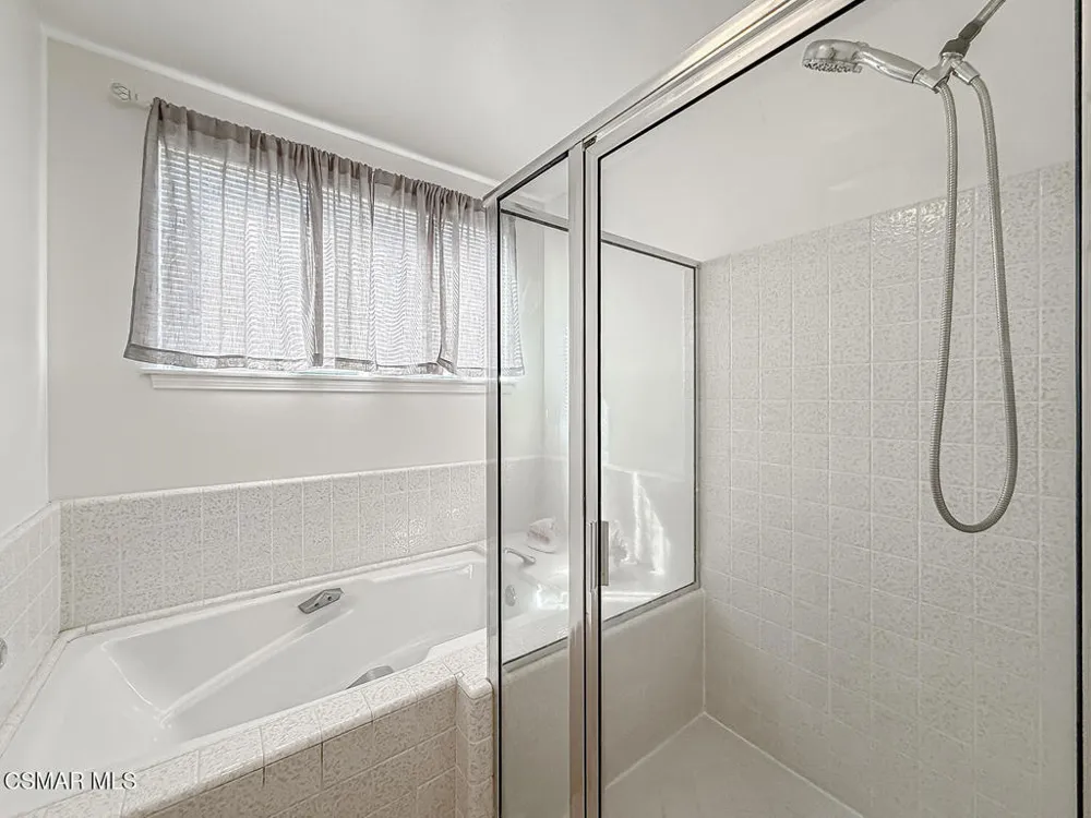 3262 Futura Thousand Oaks, CA 91362