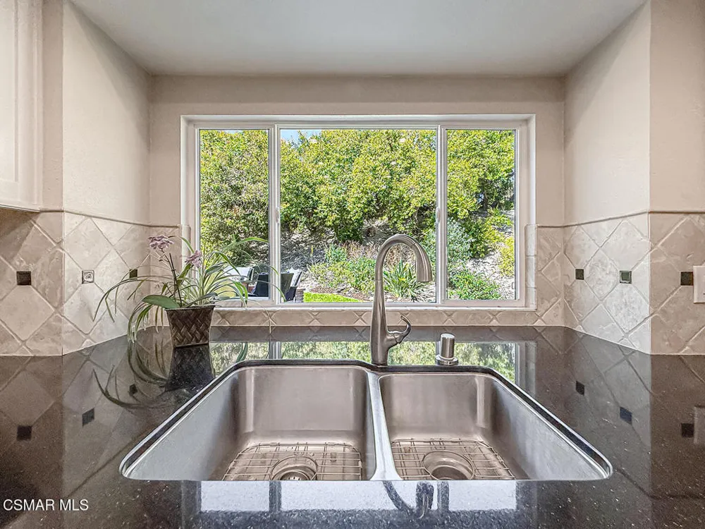 3262 Futura Thousand Oaks, CA 91362