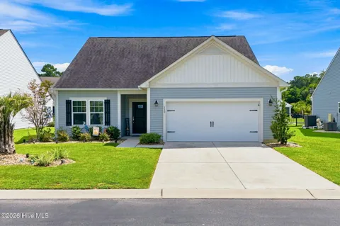 330 Snowdrop Court NW