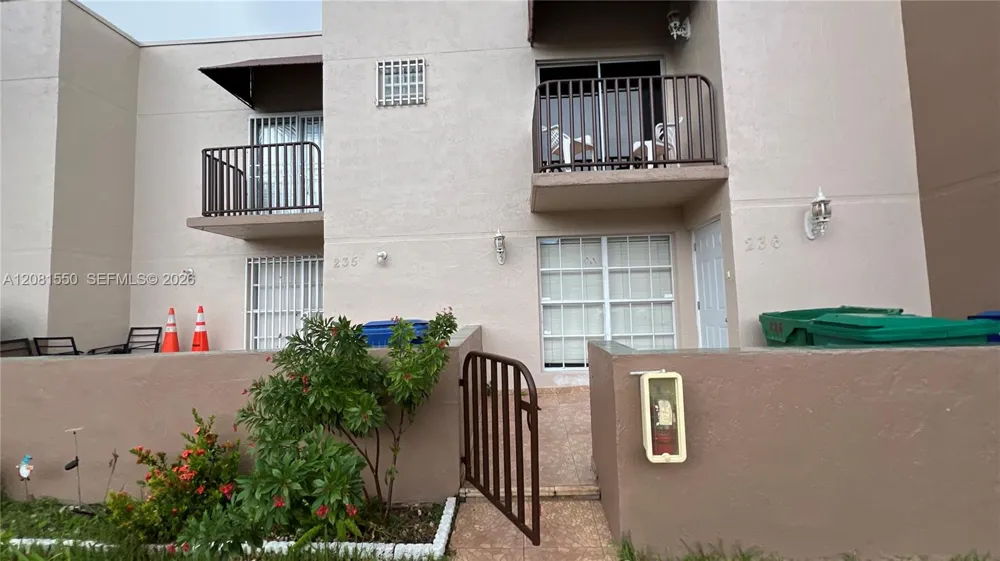 1990 SW 121st Ct #236 Miami, FL 33175