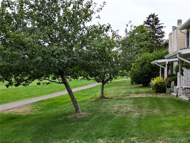 2446 S Vaughn Way #C Aurora, CO 80014