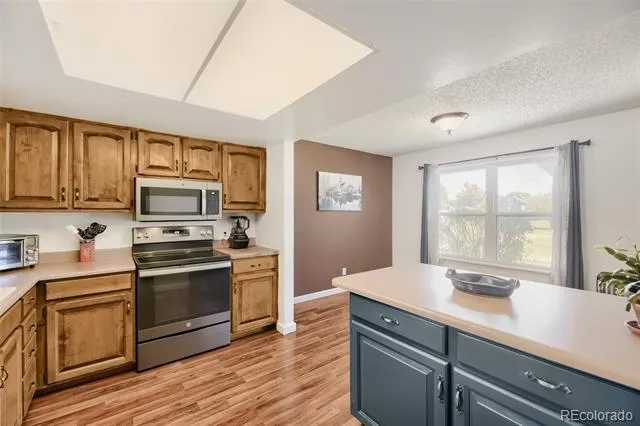 2446 S Vaughn Way #C Aurora, CO 80014