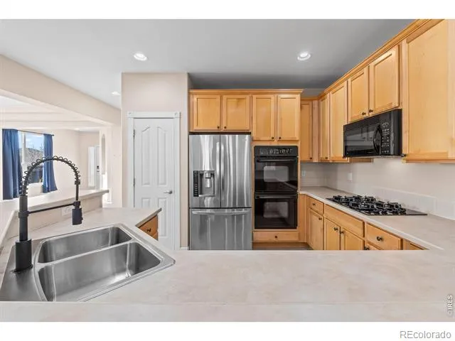 512 Tumbleweed Drive Brighton, CO 80601