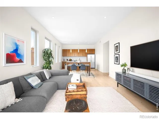 2752 Clay Street #404 Denver, CO 80211