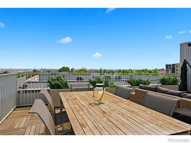 2752 Clay Street #404 Denver, CO 80211