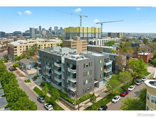 2752 Clay Street #404 Denver, CO 80211