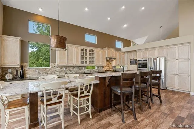 6263 Vacquero Circle Castle Pines, CO 80108