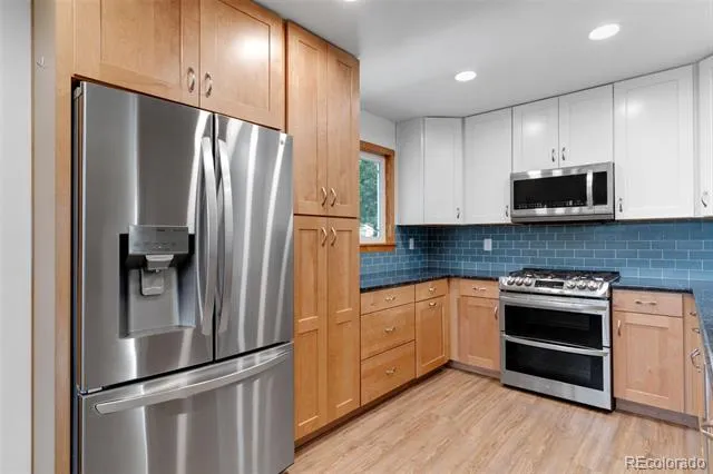 411 Redwood Drive Colorado Springs, CO 80907