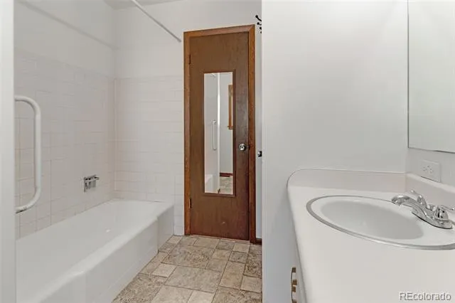 411 Redwood Drive Colorado Springs, CO 80907