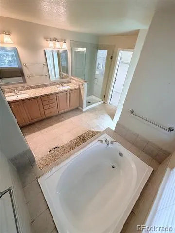 18129 E Caley Circle Aurora, CO 80016