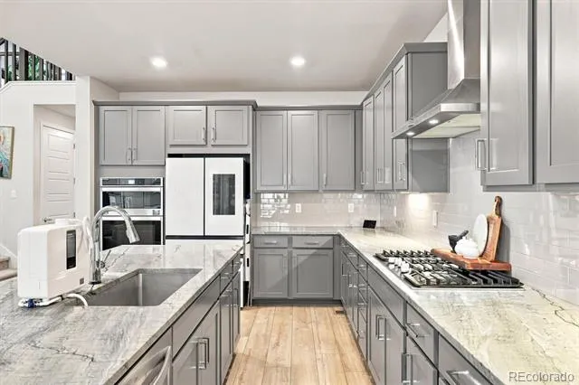 3433 Gold Bug Court Aurora, CO 80019