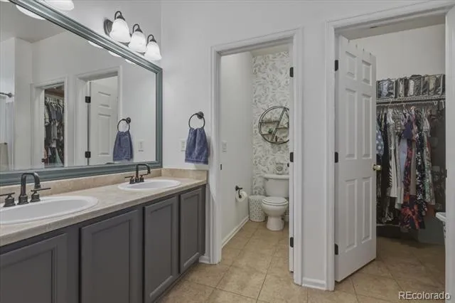 24669 E Wyoming Circle Aurora, CO 80018