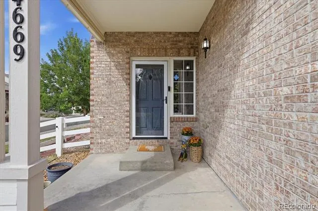 24669 E Wyoming Circle Aurora, CO 80018