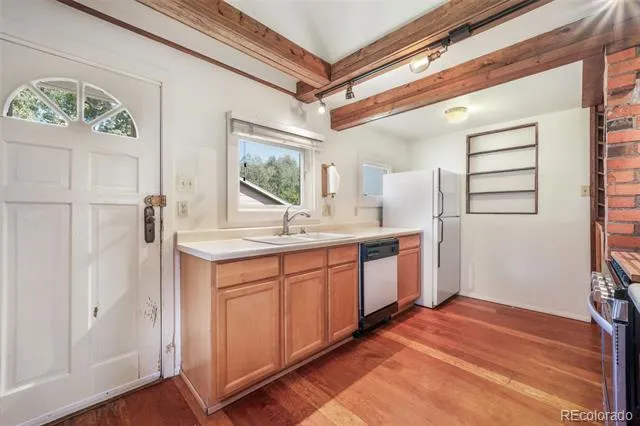 3326 W Kiowa Street Colorado Springs, CO 80904
