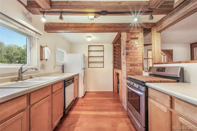 3326 W Kiowa Street Colorado Springs, CO 80904