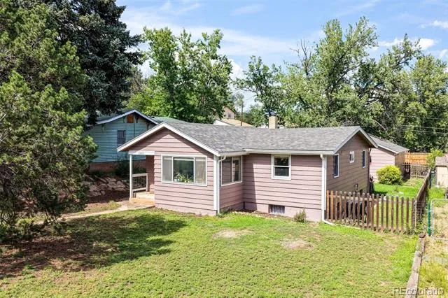 3326 W Kiowa Street Colorado Springs, CO 80904