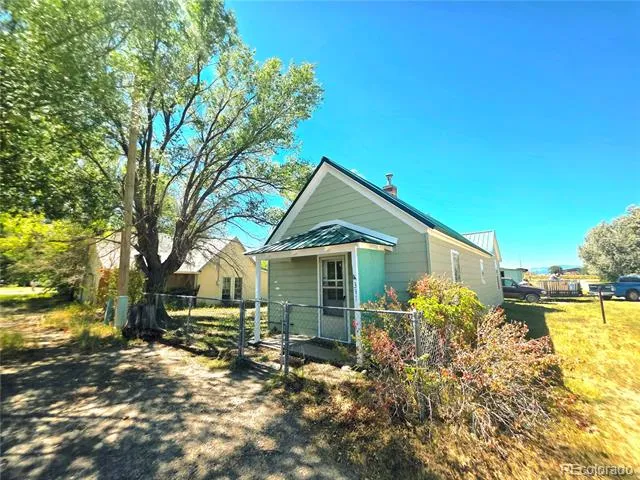 331 Lincoln Avenue Moffat, CO 81143