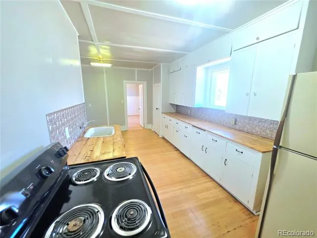 331 Lincoln Avenue Moffat, CO 81143