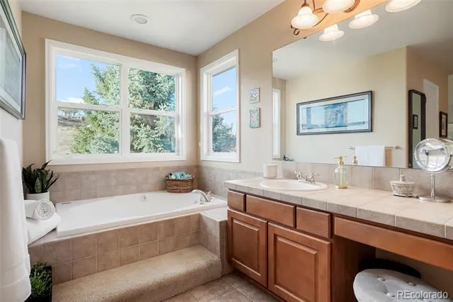 6659 Esperanza Drive Castle Pines, CO 80108