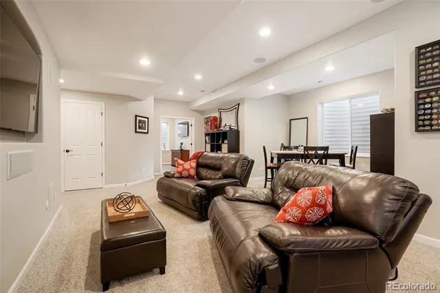 6659 Esperanza Drive Castle Pines, CO 80108