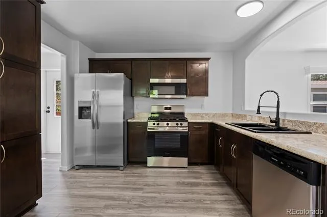 800 Santa Fe Fountain, CO 80817