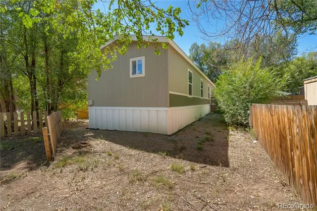 800 Santa Fe Fountain, CO 80817