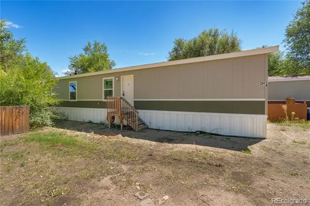 800 Santa Fe Fountain, CO 80817