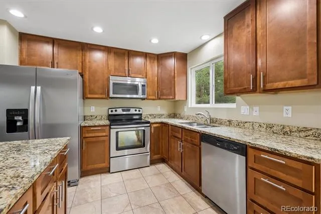 10668 W Ida Avenue Littleton, CO 80127