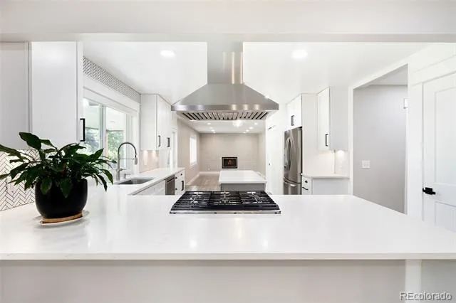 4015 S Olive Street Denver, CO 80237