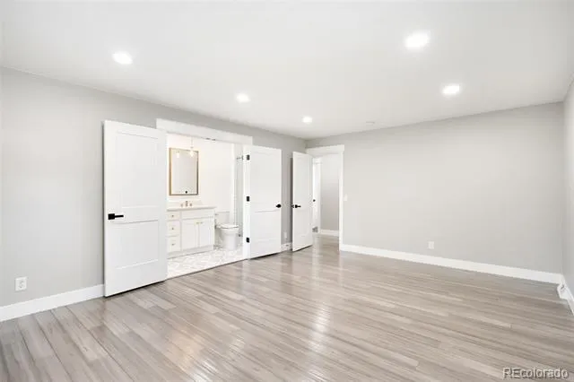 4015 S Olive Street Denver, CO 80237