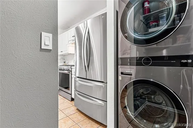 6883 S Dover Way Littleton, CO 80128
