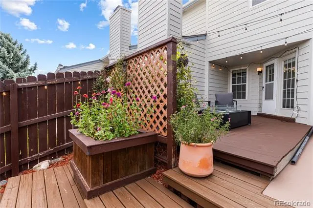 6883 S Dover Way Littleton, CO 80128
