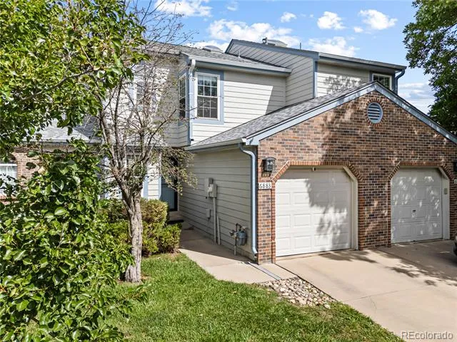 6883 S Dover Way Littleton, CO 80128