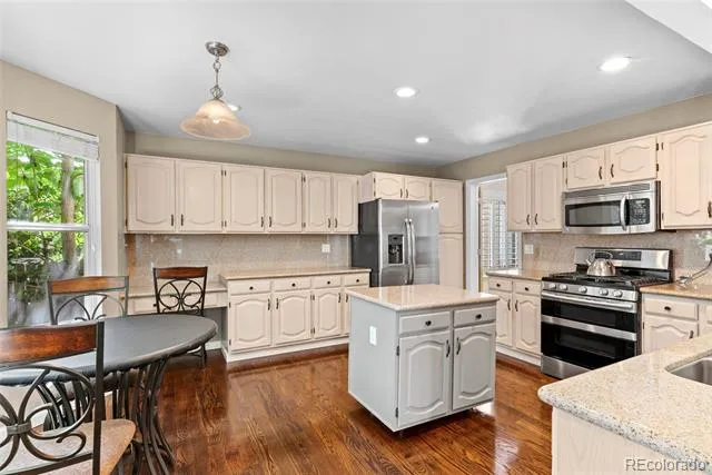 438 W Jamison Place Littleton, CO 80120