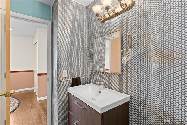 438 W Jamison Place Littleton, CO 80120