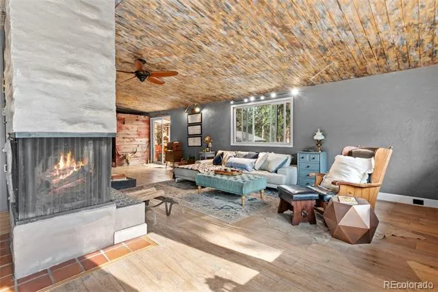 22937 Pawnee Road Indian Hills, CO 80454