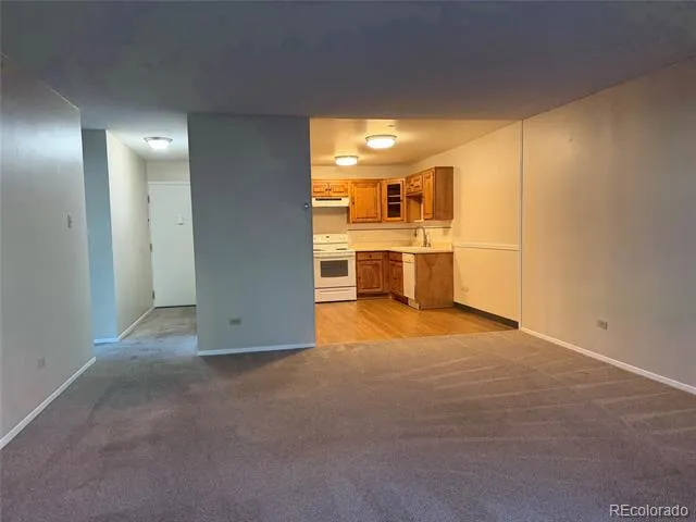 695 S Alton Way #2B Denver, CO 80247