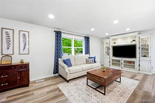 7724 S Hoyt Street Littleton, CO 80128