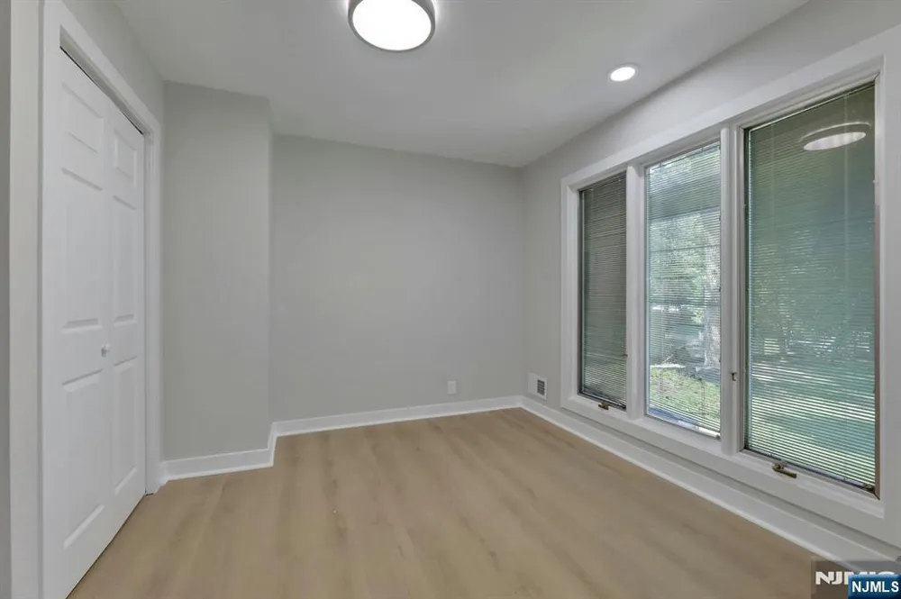 405 Terhune Avenue Paramus, NJ 07652
