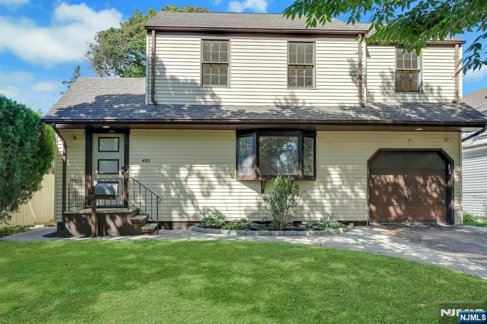 405 Terhune Avenue Paramus, NJ 07652