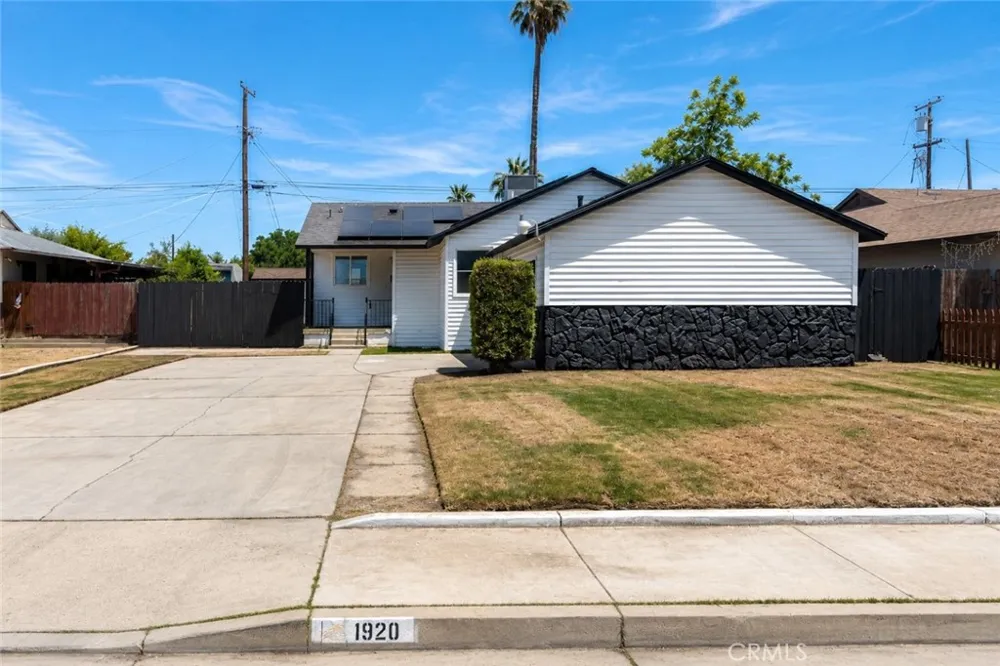 1920 Doolittle Bakersfield, CA 93304